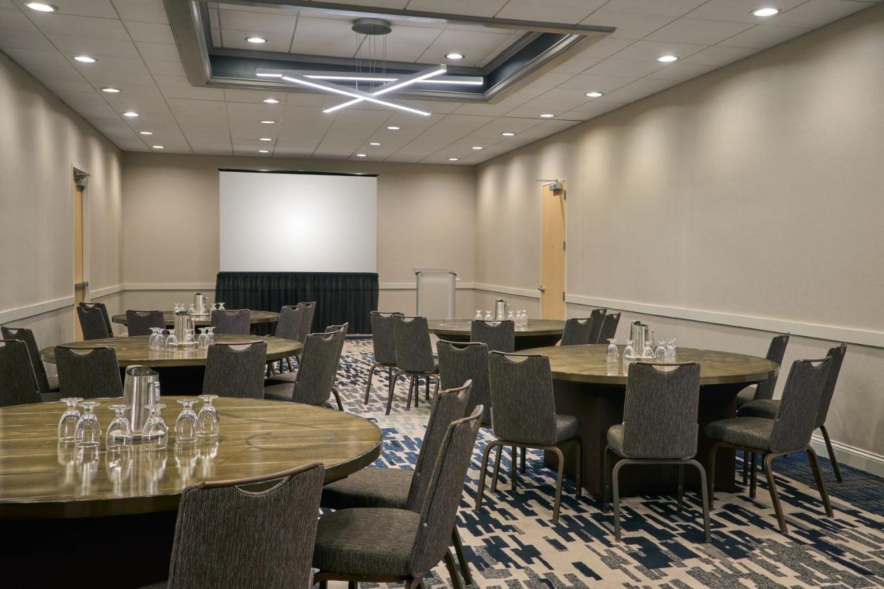 Delta Hotels By Marriott Minneapolis Northeast מראה חיצוני תמונה