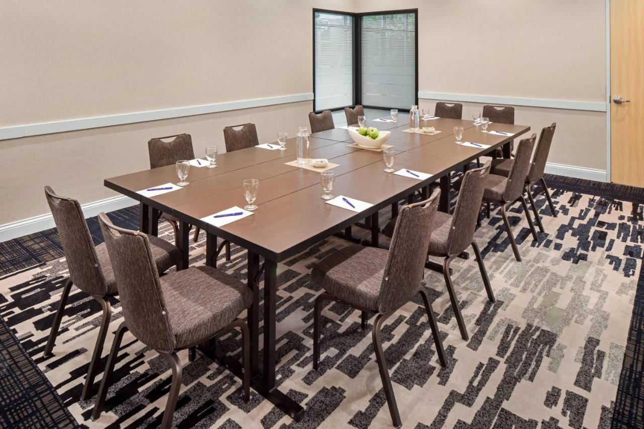Delta Hotels By Marriott Minneapolis Northeast מראה חיצוני תמונה