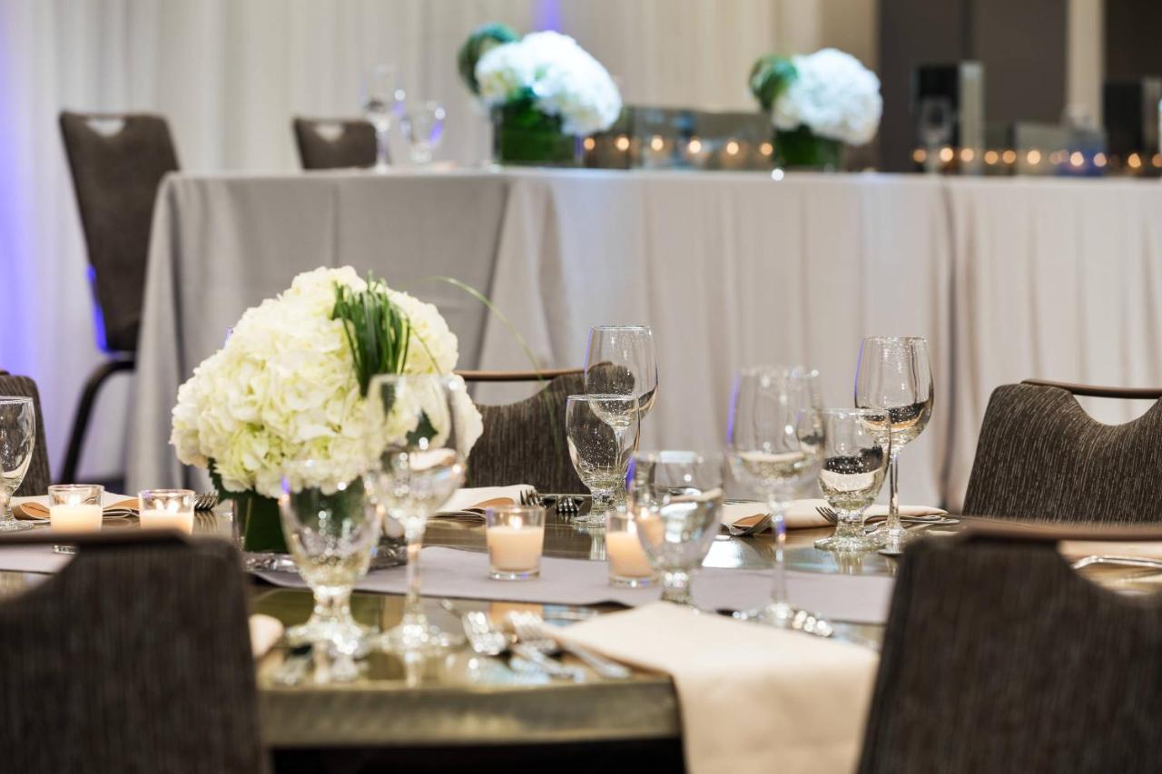 Delta Hotels By Marriott Minneapolis Northeast מראה חיצוני תמונה