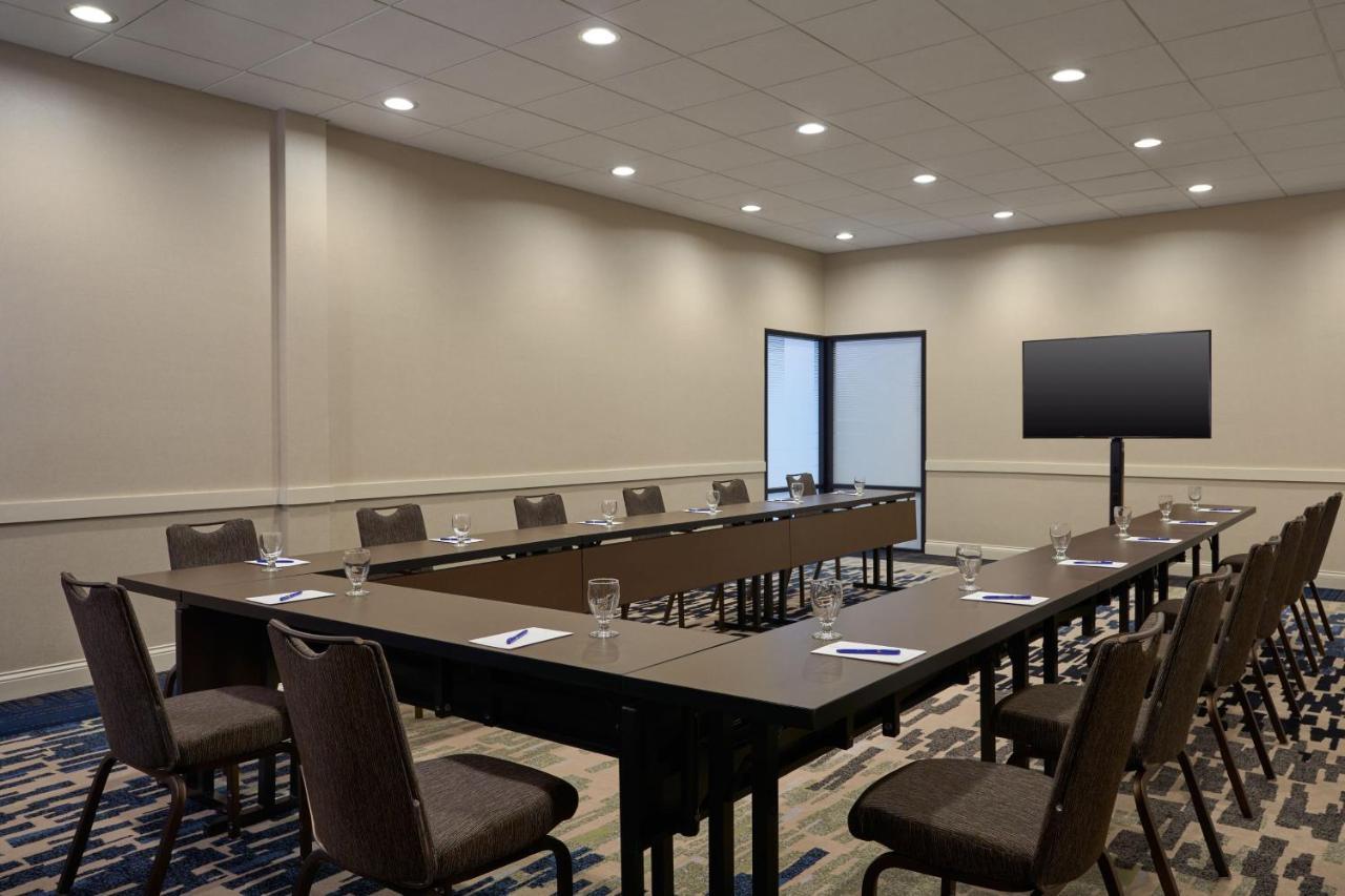Delta Hotels By Marriott Minneapolis Northeast מראה חיצוני תמונה