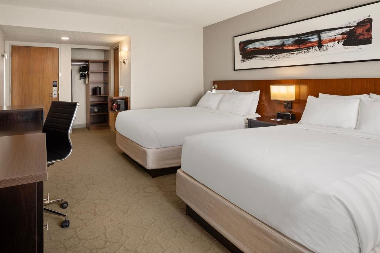 Delta Hotels By Marriott Minneapolis Northeast מראה חיצוני תמונה