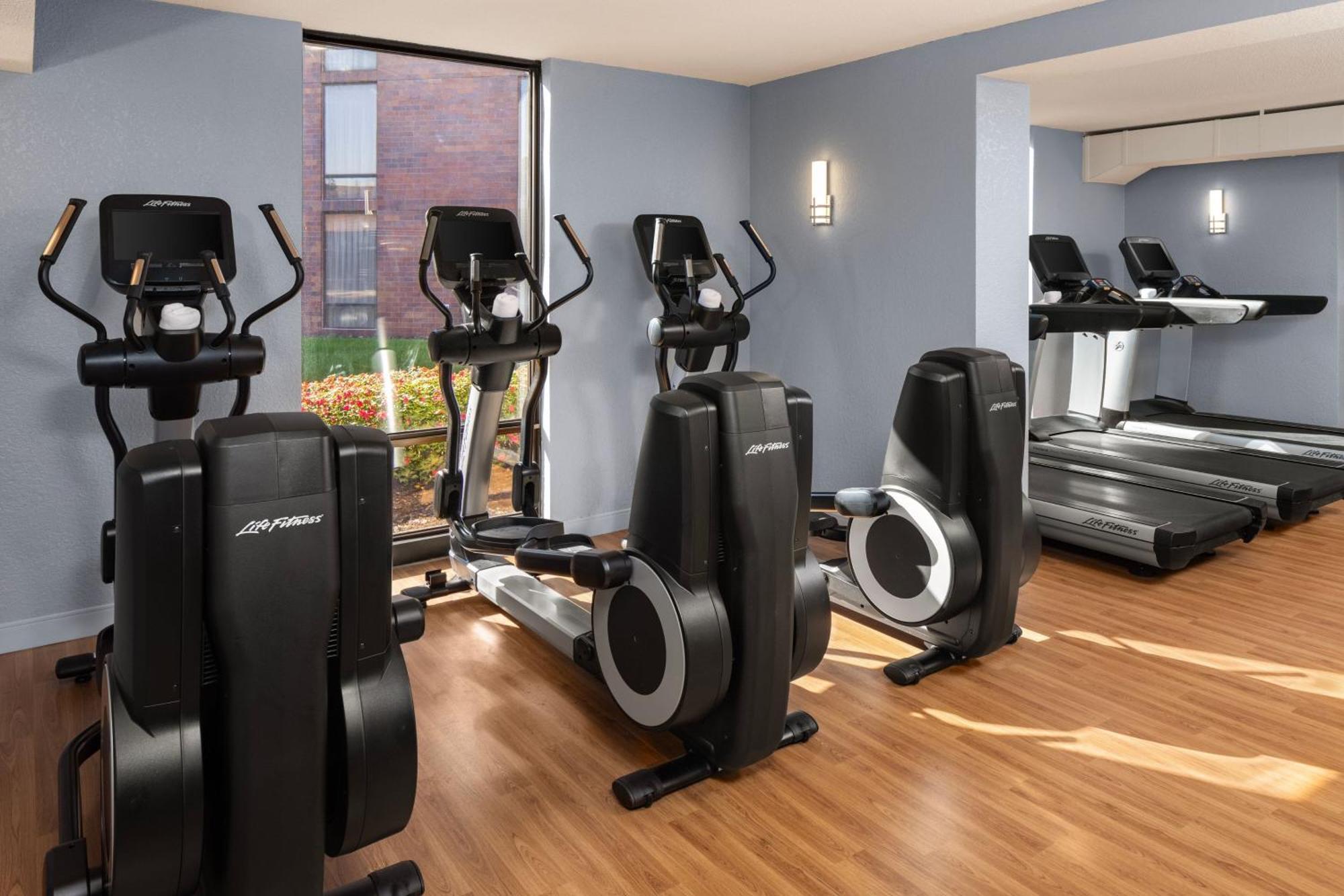 Delta Hotels By Marriott Minneapolis Northeast מראה חיצוני תמונה