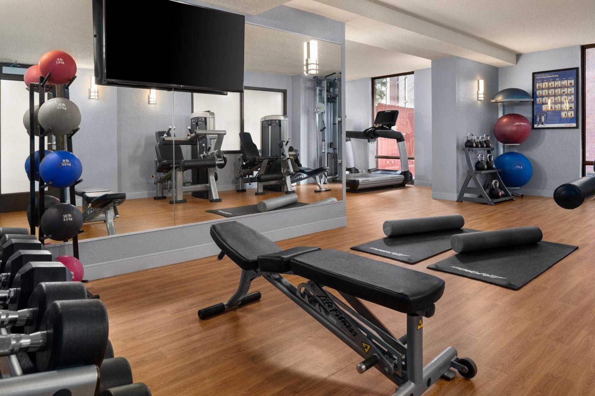 Delta Hotels By Marriott Minneapolis Northeast מראה חיצוני תמונה