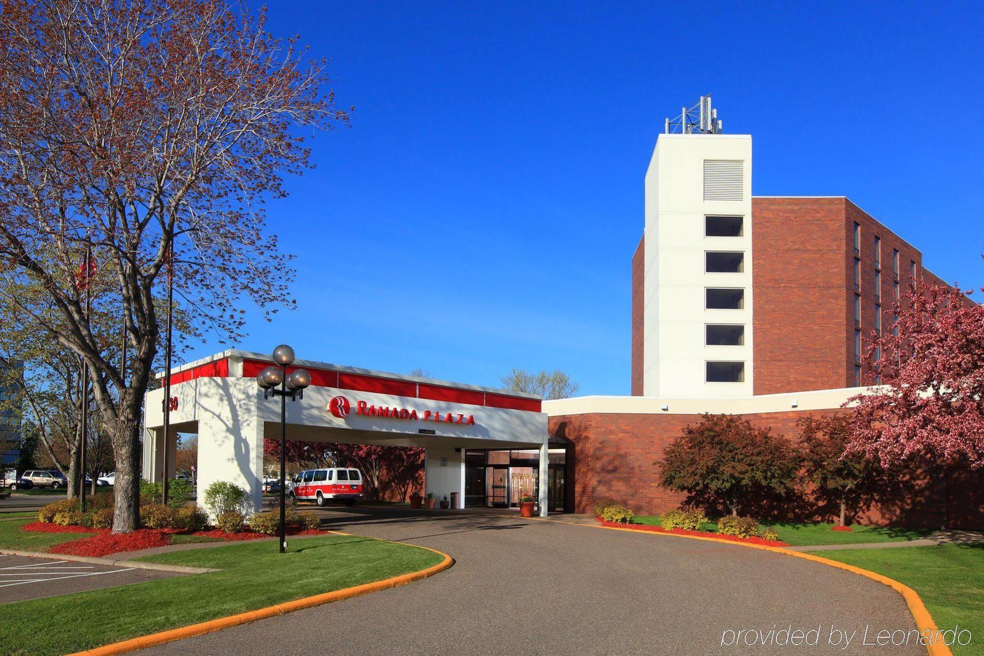 Delta Hotels By Marriott Minneapolis Northeast מראה חיצוני תמונה