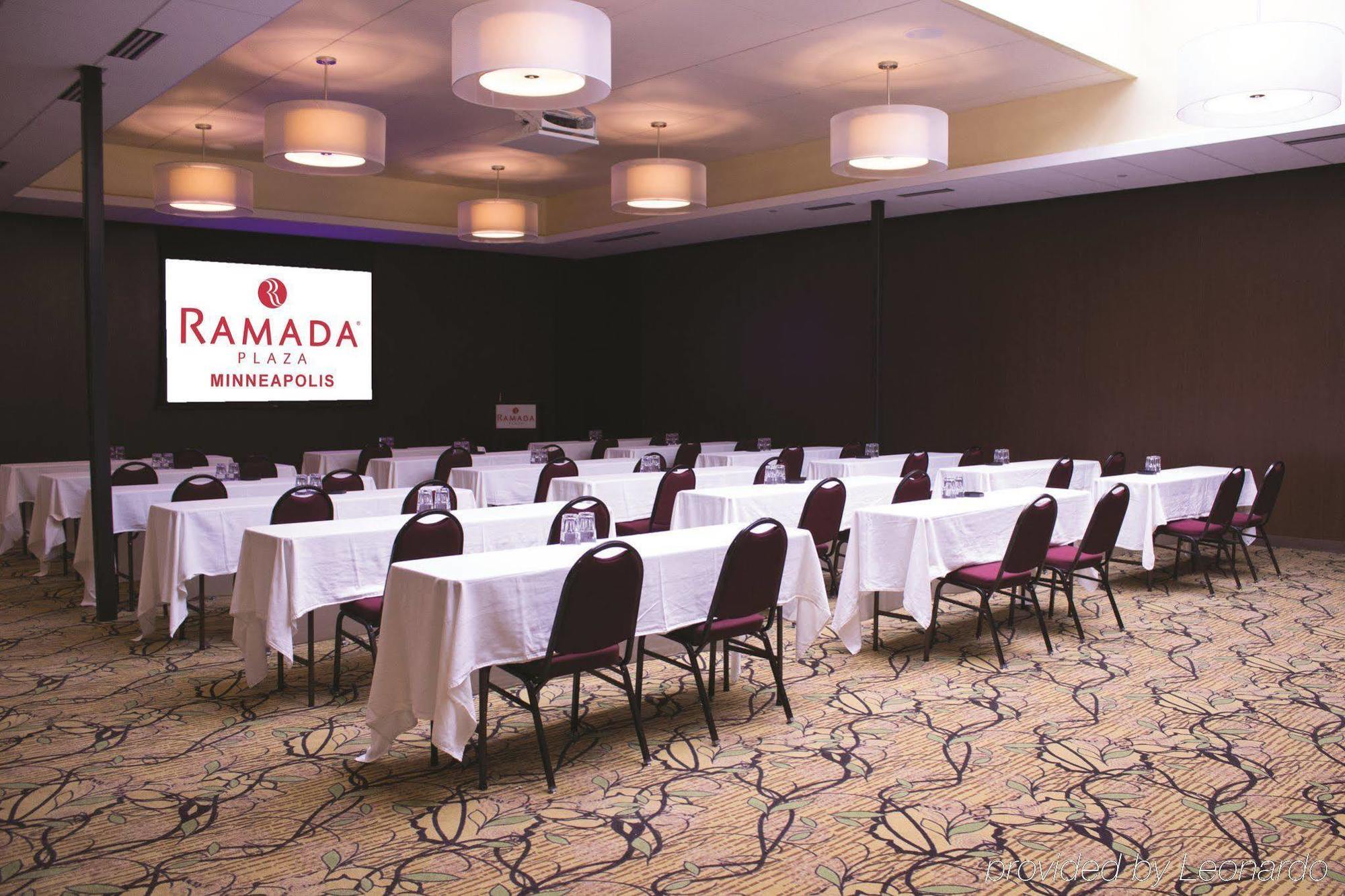 Delta Hotels By Marriott Minneapolis Northeast מראה חיצוני תמונה