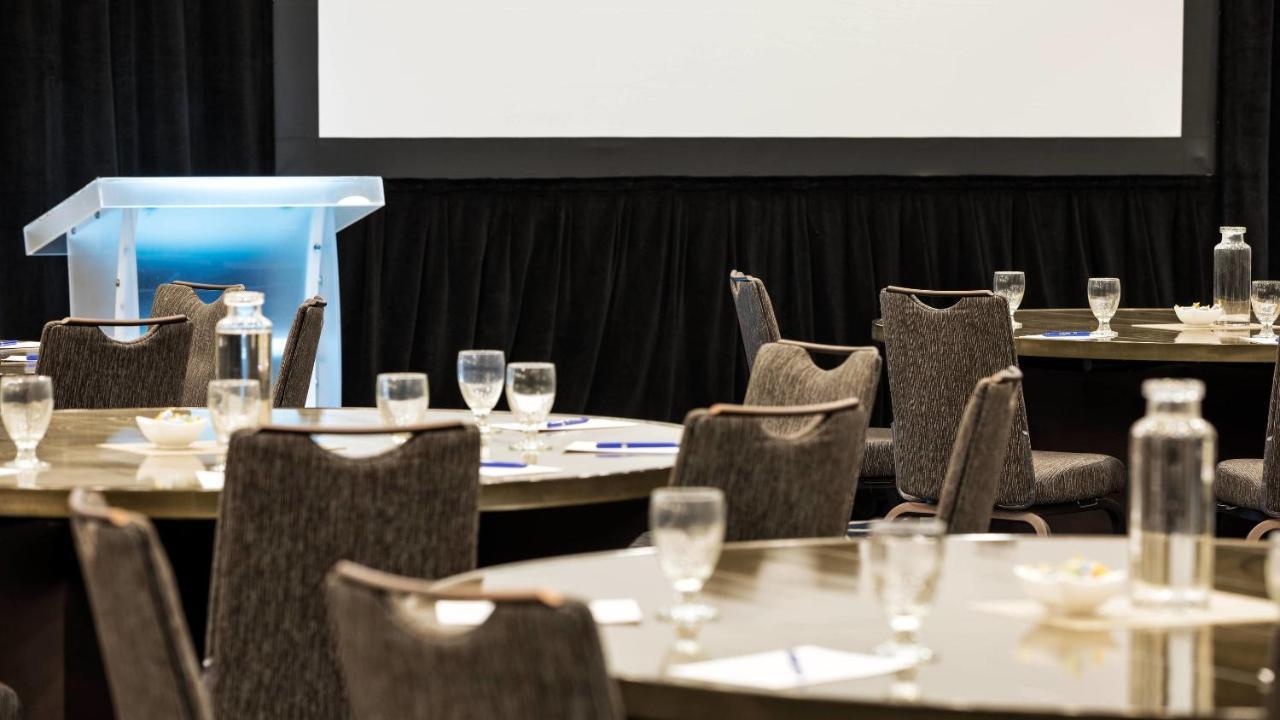 Delta Hotels By Marriott Minneapolis Northeast מראה חיצוני תמונה